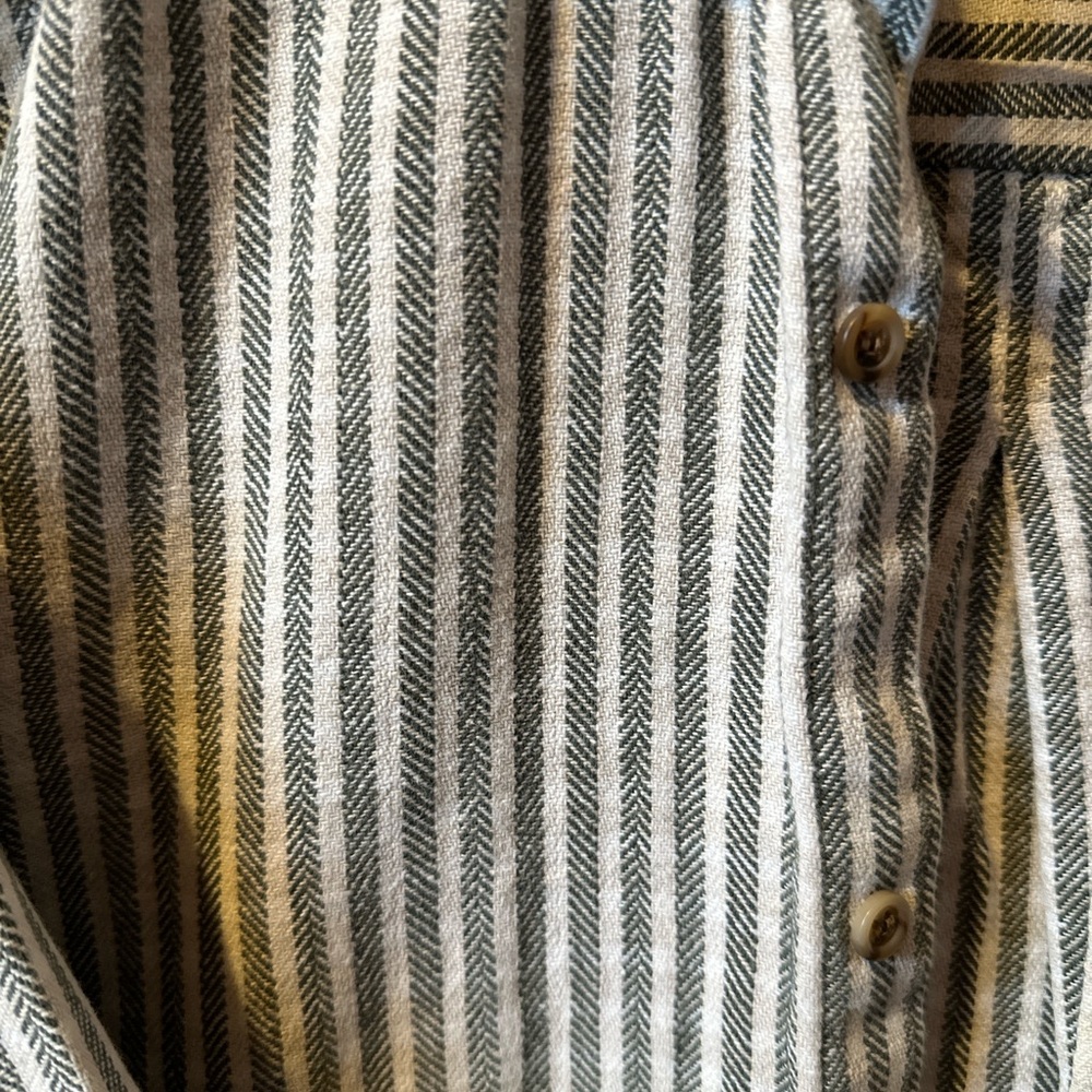Vintage St. John’s bay herringbone button down long sleeve shirt  Authentic. - Picture 7 of 8